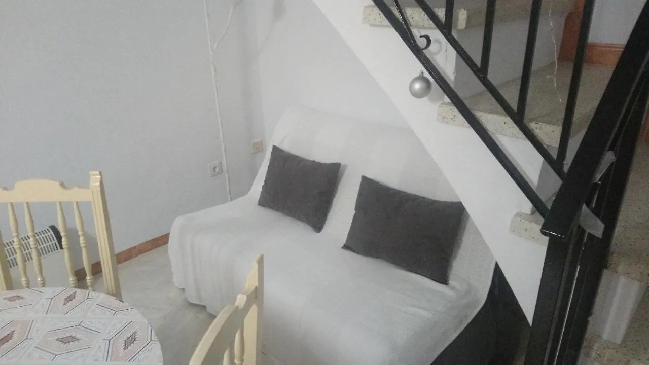 Maribella Chambres A Louer Badolatosa 0*,