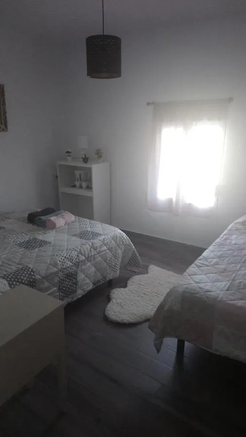 Maribella Chambres A Louer Badolatosa 0*,
